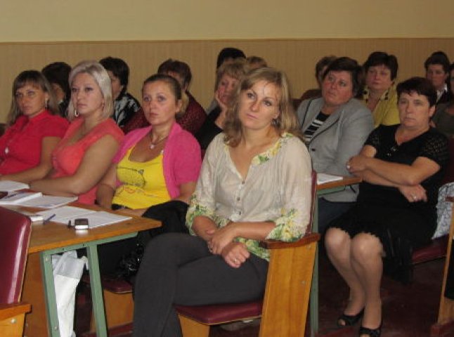 В Ужгороді обговорили методи саморозвитку дошкільнят