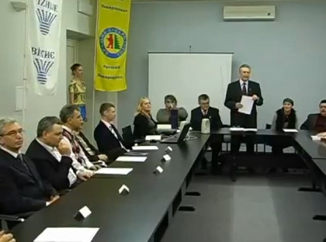 Сьогодні в Ужгороді відзначили кращих закарпатців 2012 року (ВІДЕО)