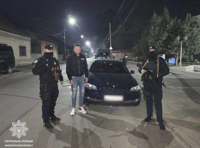 У Мукачеві від чоловіка вилучили авто на користь держави: у чому він провинився