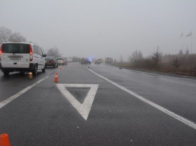 Поліція з’ясовує обставини смертельної ДТП на Ужгородщині