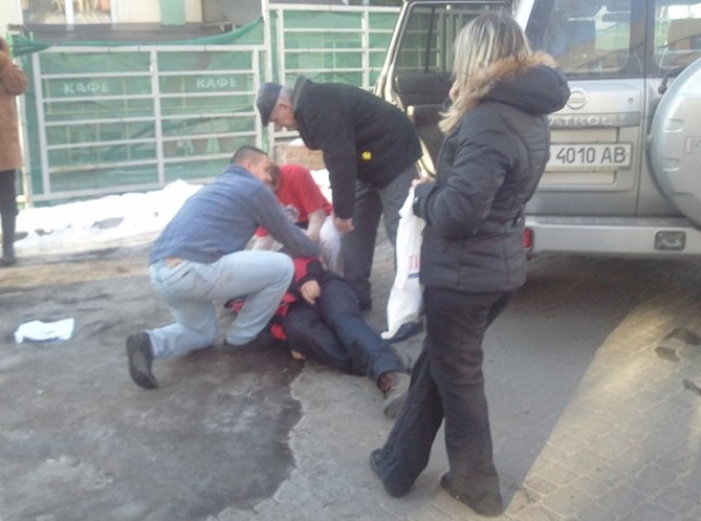 В Ужгороді власника кафе вбили з одного удару (ФОТО)