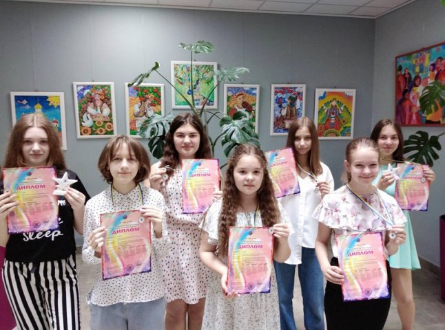 Мукачівки здобули призові місця на фестивалі-конкурсі дитячої та юнацької творчості 