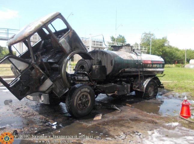 Помер водій бензовозу, що ледь не вибухнув в Ужгороді