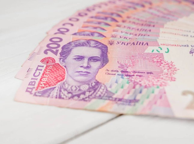 НБУ виводить з обігу старі гривні: які банкноти замінять на нові