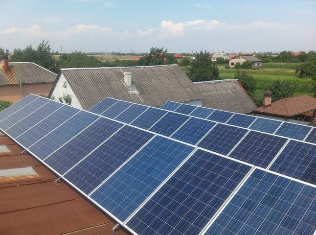 Сонячна енергія у закарпатських будинках: економія і заробіток