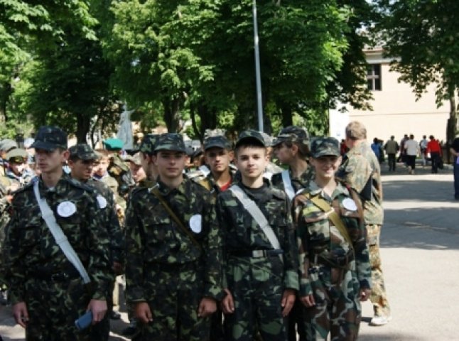 На базі мукачівської військової частини пройшли військово-патріотичні спортивні ігри