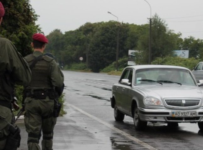 В Ужгороді, Мукачеві та Нижніх Воротах розміщено посилені пости патрулювання