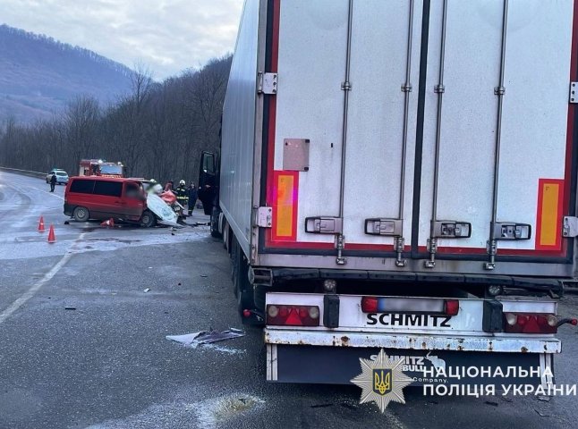 Моторошна ДТП на трасі Київ-Чоп: загинула людина, ще двоє травмовані