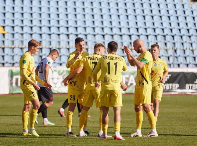 «Зіграти під іншим кутом»: ФК «Ужгород» кумедно анонсував матч «Зіграти під іншим кутом»: ФК «Ужгород» кумедно анонсував матч