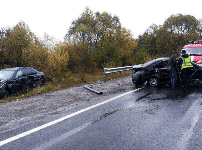 Патрульні оприлюднили світлини жахливих ДТП, які трапились протягом доби