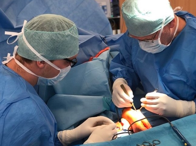 Мукачівські хірурги-травматологи пройшли стажування в Чехії