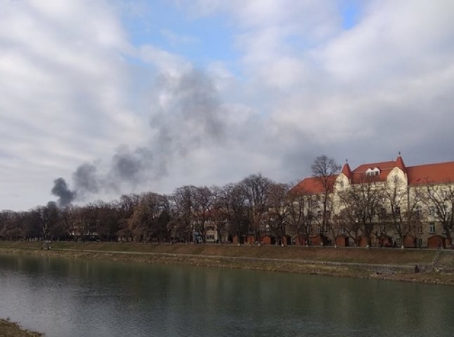В Ужгороді у приватному будинку сталась пожежа