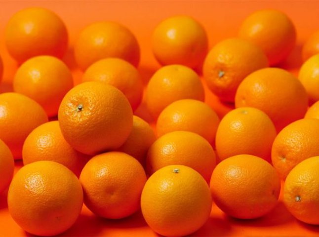 Інтернет-шахрай віртуальними "мандаринами" видурив у виноградівця 32 тисячі гривень