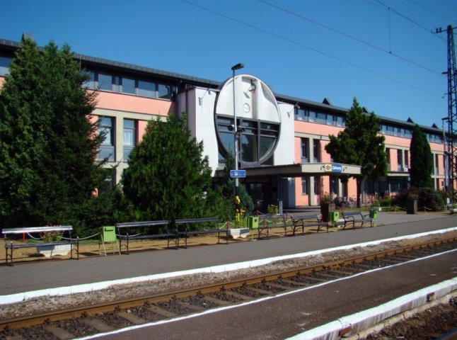 Угорські потяги запізнюються на шляху до Чопа