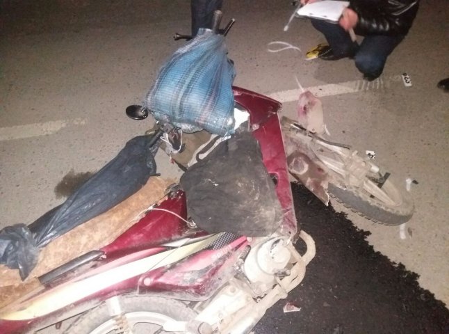 Поліція розповіла, при яких обставинах у Мукачеві автомобіль патрульних зіткнувся із скутером