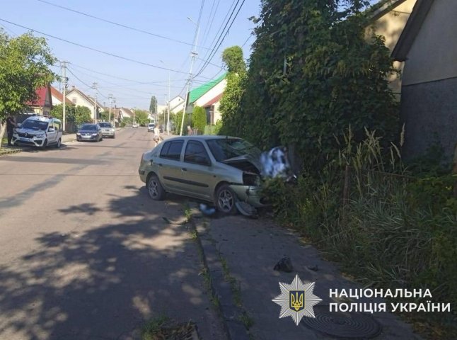 Водій не впорався з керуванням: внаслідок ДТП загинула жінка