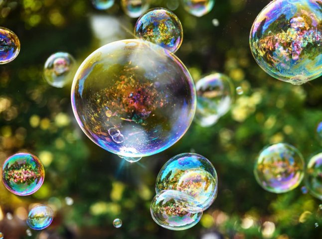 Як зробити мильні бульбашки вдома