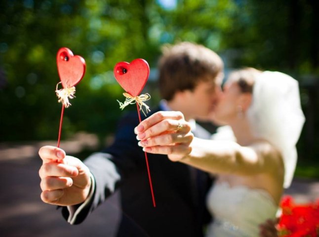 В Ужгороді побито рекорд реєстрації шлюбів за день