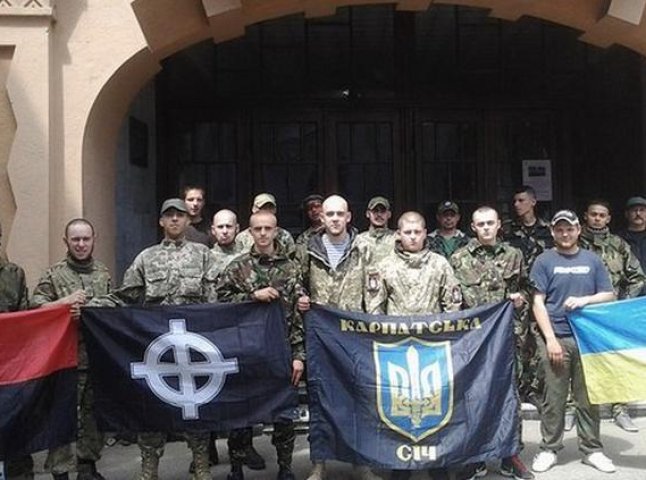 Закарпатські "січовики" вирушили у зону АТО у складі полку "Азов"