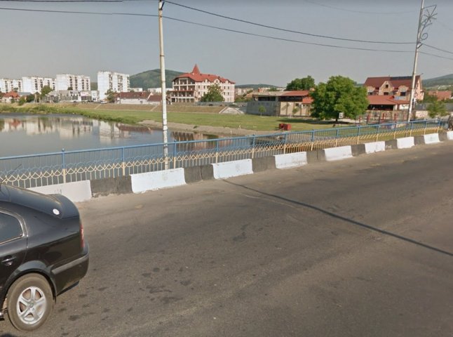 У Мукачеві ремонтуватимуть один із мостів