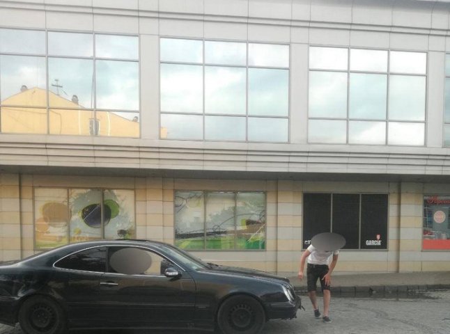 У центрі Ужгорода сталась аварія