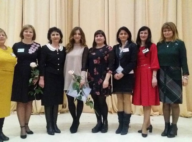 Вчителька з Мукачева перемогла у ІІ турі конкурсу "Учитель року–2019"