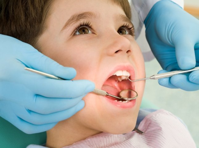 У Закарпатській області налагоджений трьохступеневий рівень надання стоматологічної допомоги