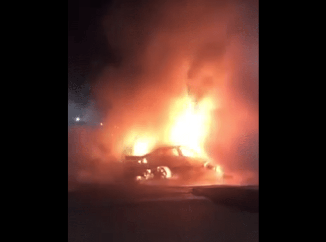 Вночі підпалили авто ужгородського підприємця