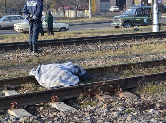 У Мукачеві поїзд збив насмерть 21-річного хлопця