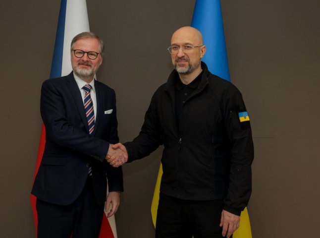 Денис Шмигаль в Ужгороді зустрівся з прем’єром Чехії Денис Шмигаль в Ужгороді зустрівся з прем’єром Чехії