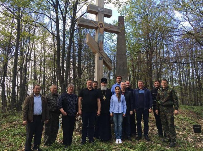 На Ужгородщині в честь воїнів Другої світової війни висадили дерева