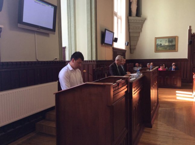 У Мукачівській міській раді склав присягу новий депутат (ФОТО)