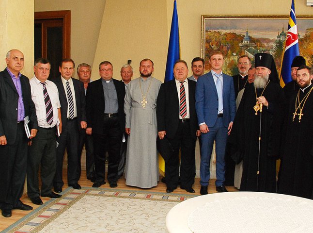 Священнослужителі різних конфесій зустрілися у Закарпатській ОДА