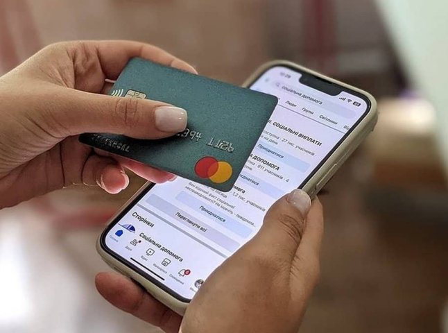 Припиніть розмову, якщо вам це кажуть телефоном: українців попередили про шахраїв Припиніть розмову, якщо вам це кажуть телефоном: українців попередили про шахраїв
