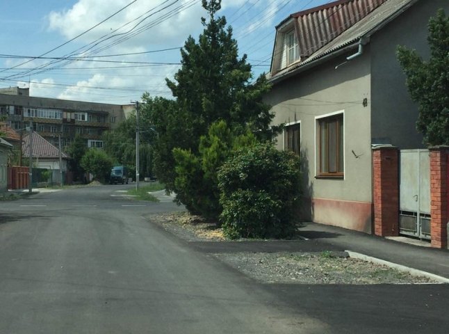 У Мукачеві триває капремонт вулиці Небесної Сотні