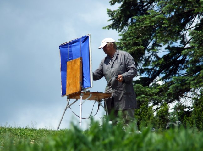 Двадцять три художники Буковини представлять свої роботи у Мукачеві