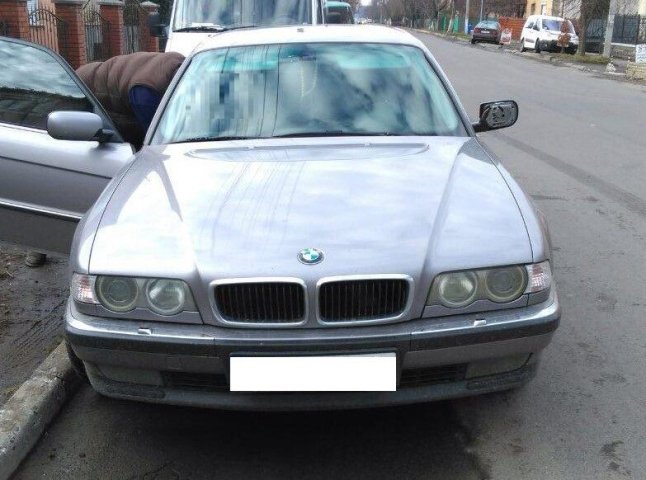 Патрульні поліцейські Мукачева знайшли розшукуваний автомобіль