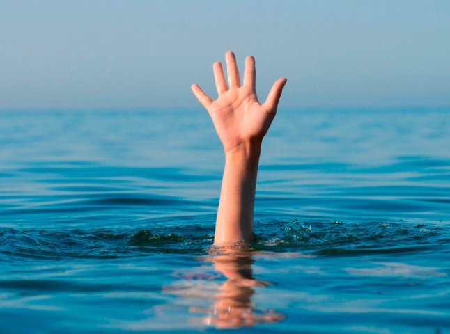В Ужгороді в річці втопився семикласник