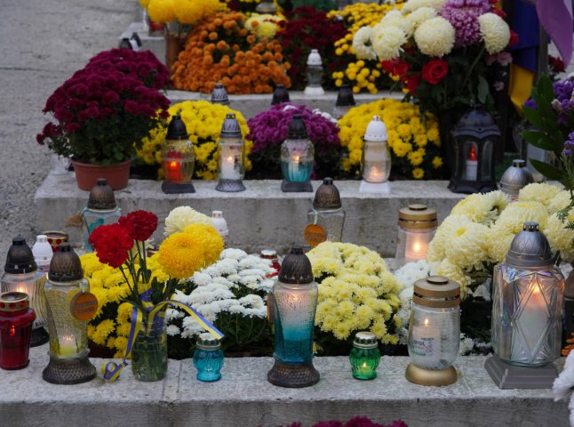 Завтра у Мукачеві попрощаються із захисником, життя якого обірвалося