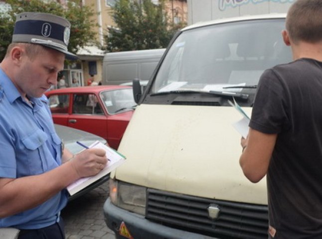 Закарпатські ДАІвці разом із журналістами провели спільний рейд вулицями Ужгорода