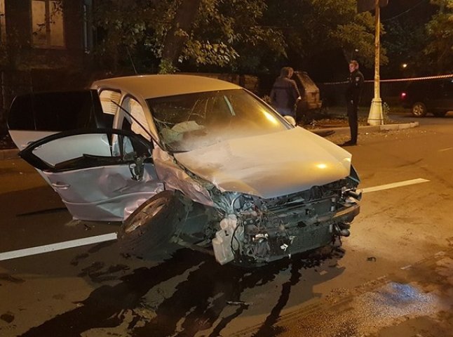 Вечірня аварія в Ужгороді: оприлюднено відео