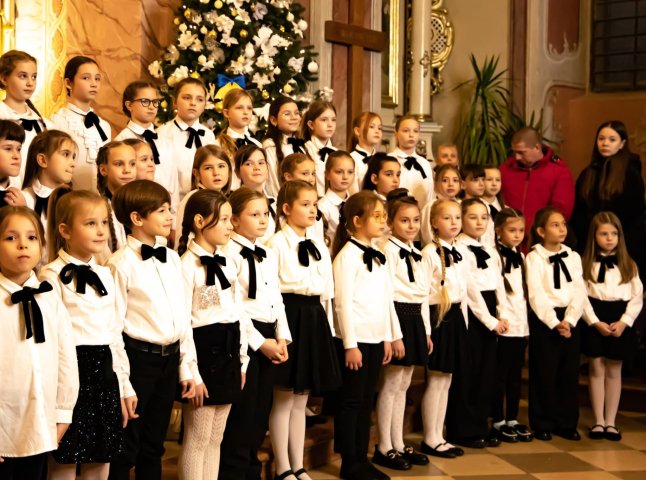 В Ужгороді відбувся благодійний концерт духовної музики