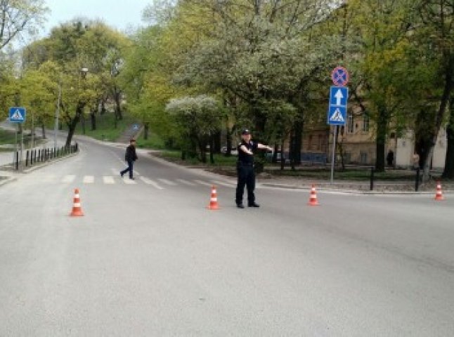 У Мукачеві на кількох вулицях обмежать рух