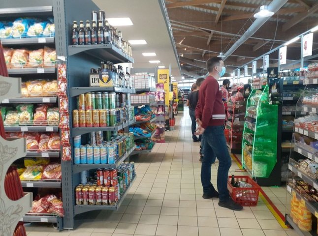 Як працює один із супермаркетів Мукачева після пом’якшення карантину
