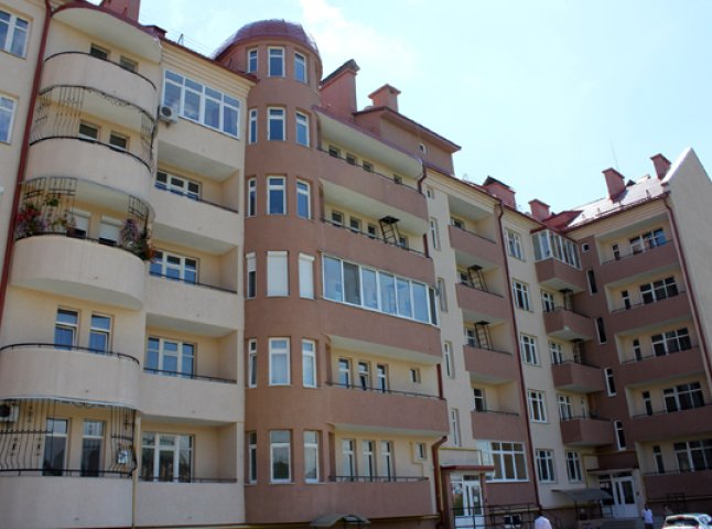 Ужгородська сім’я отримала квартиру за державною програмою (ФОТО)
