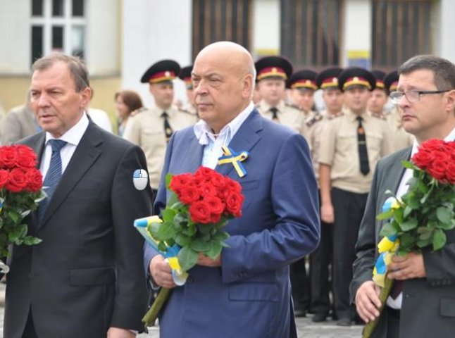 В Ужгороді урочисто відзначили День Державного Прапора України