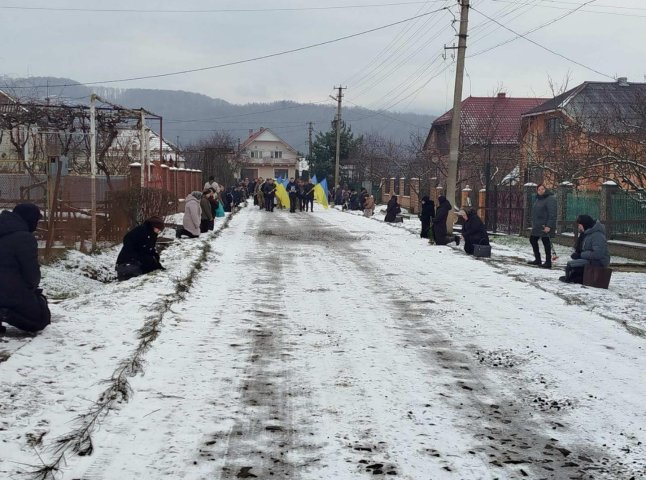 У селі Косино Чинадіївської громади поховали захисника