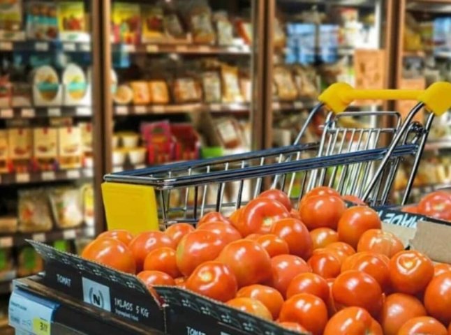 Експерти назвали продукти, які подорожчають перед Новим роком