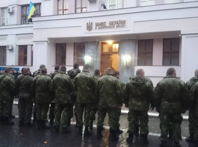 З Ужгорода закарпатські поліцейські урочисто вирушили у зону АТО
