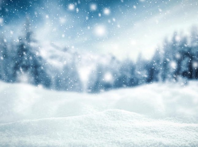 Мокрий сніг та сніг у кількох районах: синоптики розповіли, якою буде погода завтра